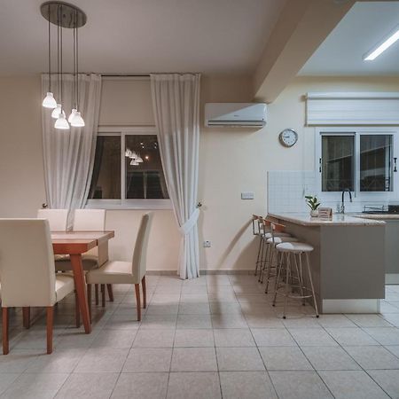 Amphitrite Villa Paralimni Eksteriør billede