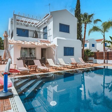 Amphitrite Villa Paralimni Eksteriør billede