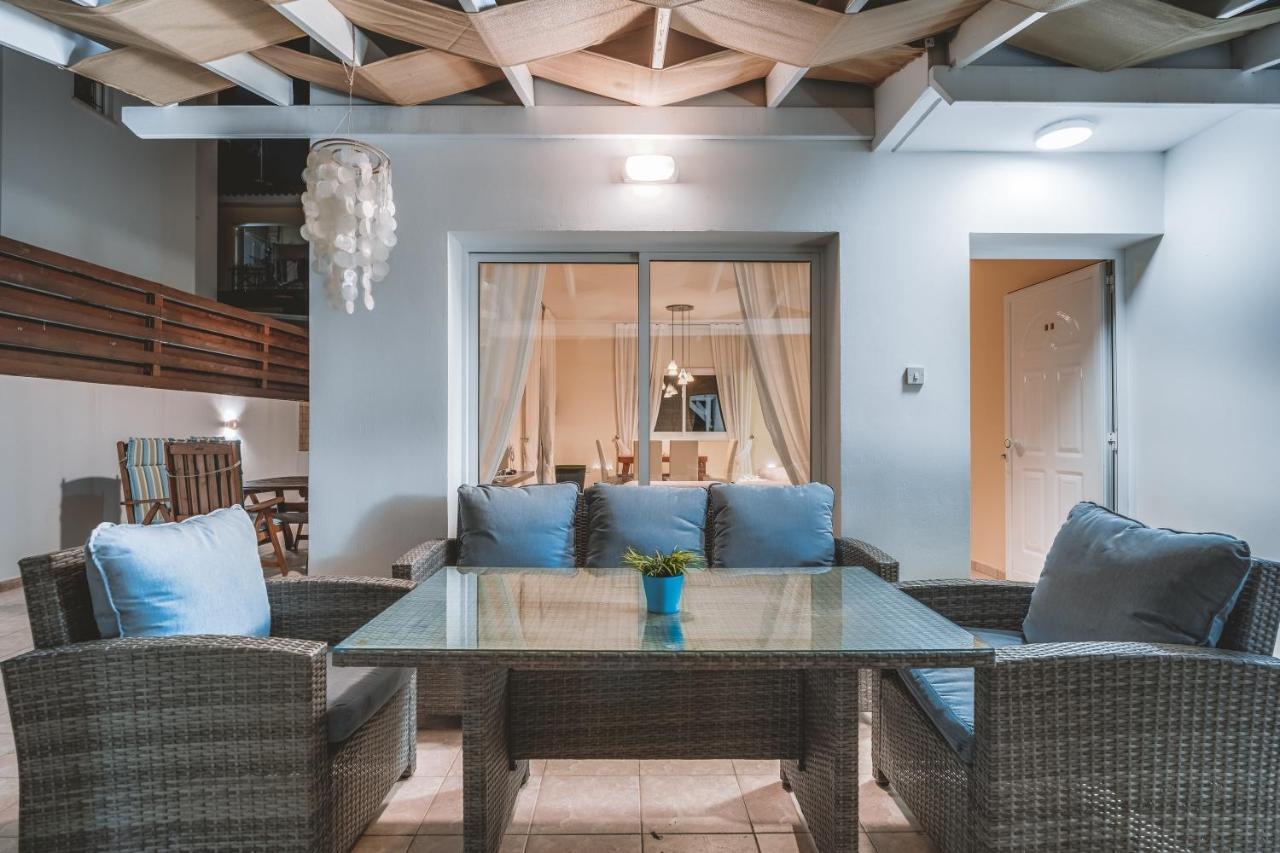 Amphitrite Villa Paralimni Eksteriør billede