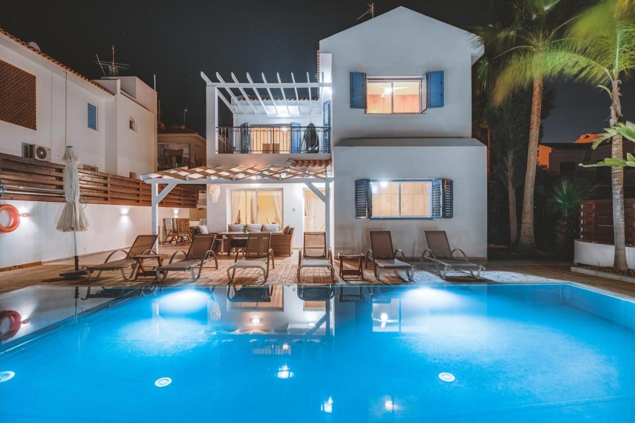 Amphitrite Villa Paralimni Eksteriør billede