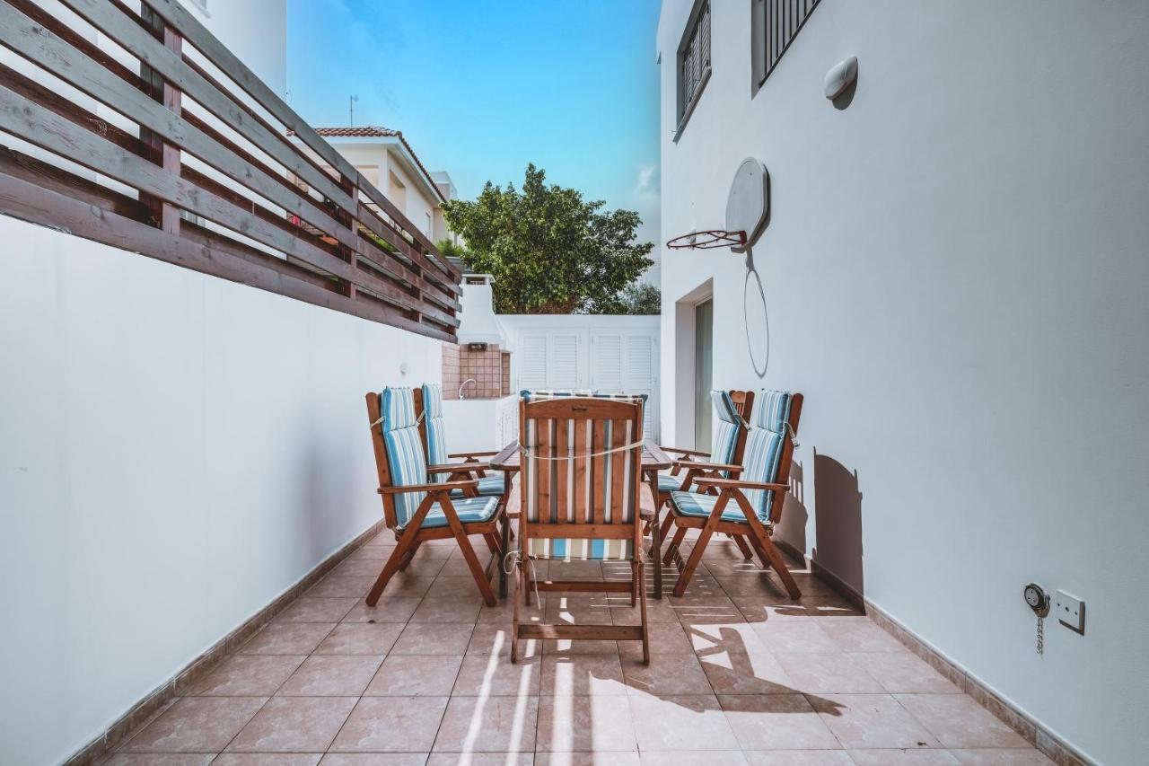 Amphitrite Villa Paralimni Eksteriør billede