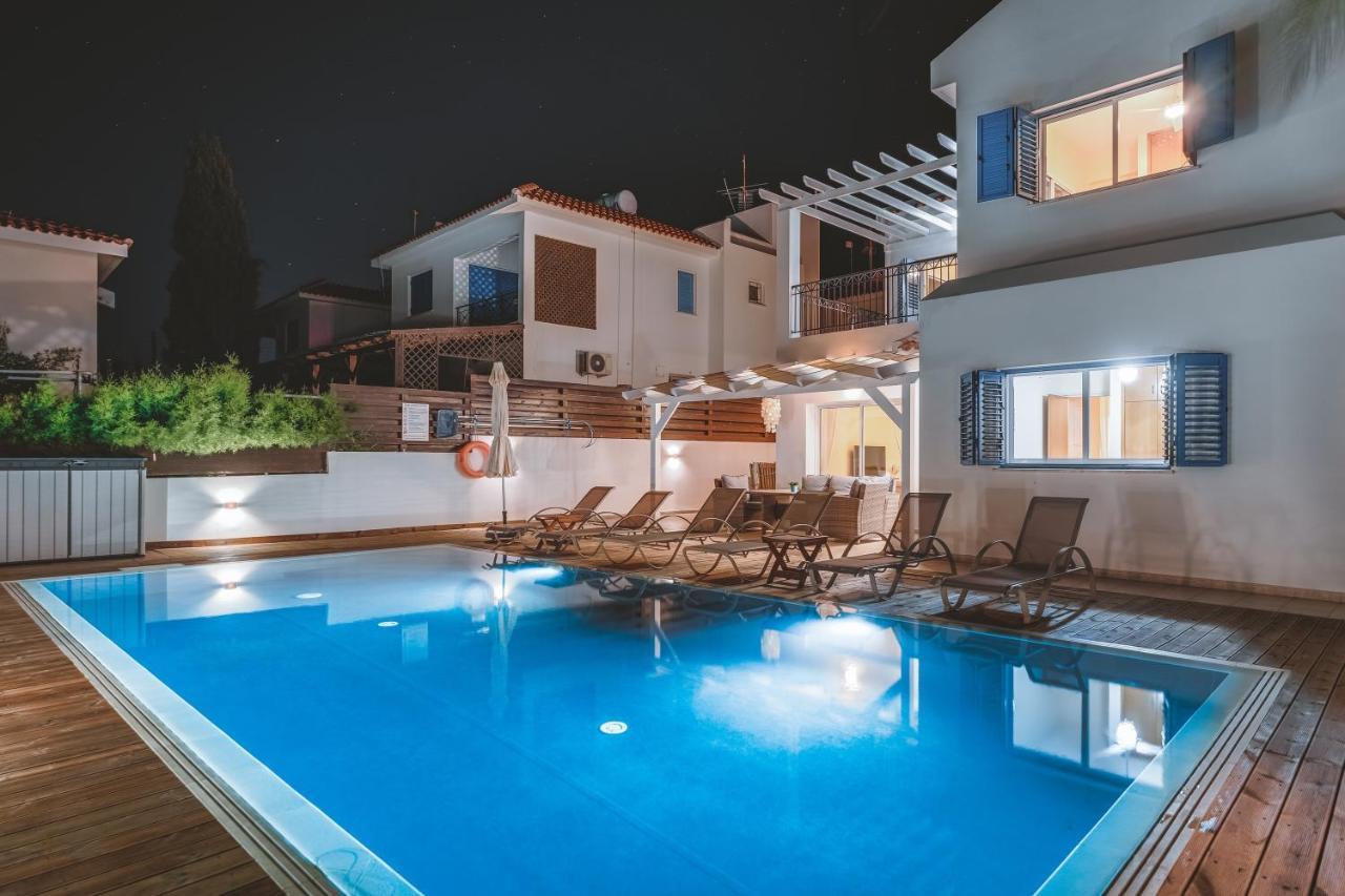 Amphitrite Villa Paralimni Eksteriør billede
